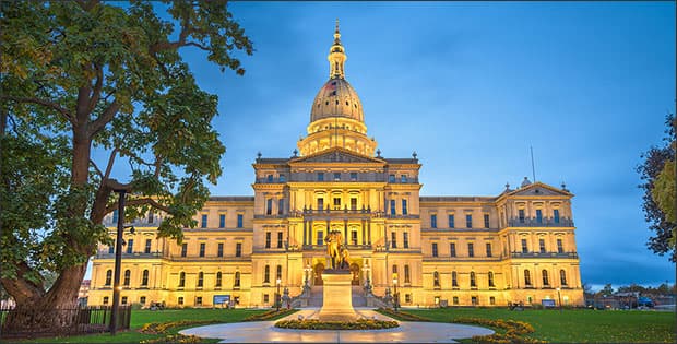 Michigan State Capitol building depicting Michigan's Clean Slate Legislation